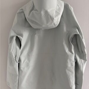 NWT Small Mammut Silver Gray and Black Jacket